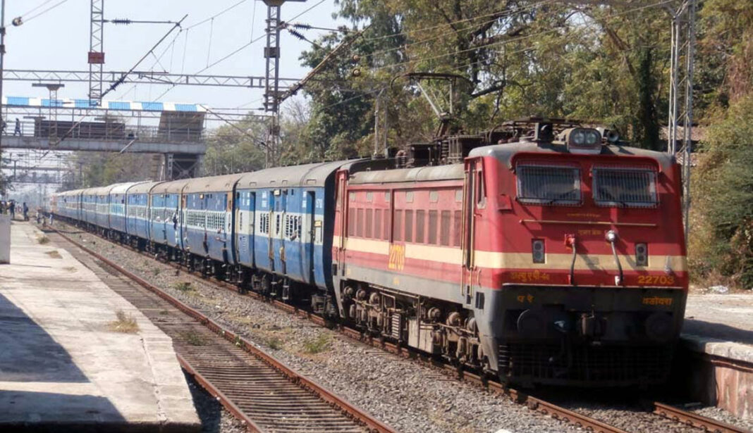 अनलॉक-रेलवे 1/1 जून से अहमदाबाद स्टेशन से 10 विशेष ट्रेनें चलेगी , मणिनगर और साबरमती स्टेशनों पर नहीं रुकेगी
