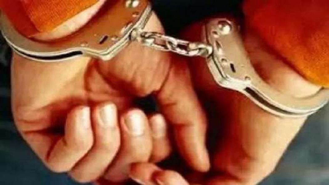बिहार: प्रधानमंत्री हर व्यक्ति के खाते में भेज रहे 15 हजार रुपए, अफवाह फैलाने वाला युवक गिरफ्तार