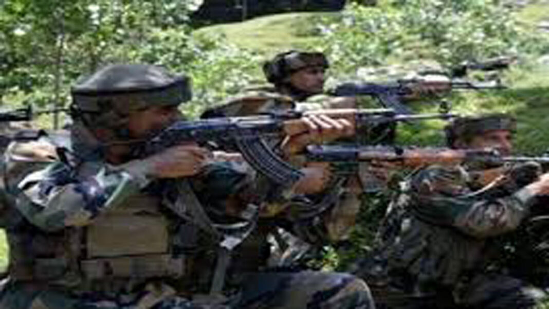 जम्मू-कश्मीर के राजौरी में सुरक्षाबलों के साथ मुठभेड़ में एक आतंकी ढेर