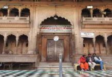 राजस्थान-महाराष्ट्र में नहीं खुलेंगे धार्मिक स्थल,वैष्णो देवी और बांके बिहार मंदिर भी बंद