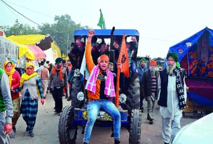 किसानों की चेतावनीः 26 जनवरी को एक लाख ट्रैक्टर लेकर दिल्ली में घुसेंगे किसान